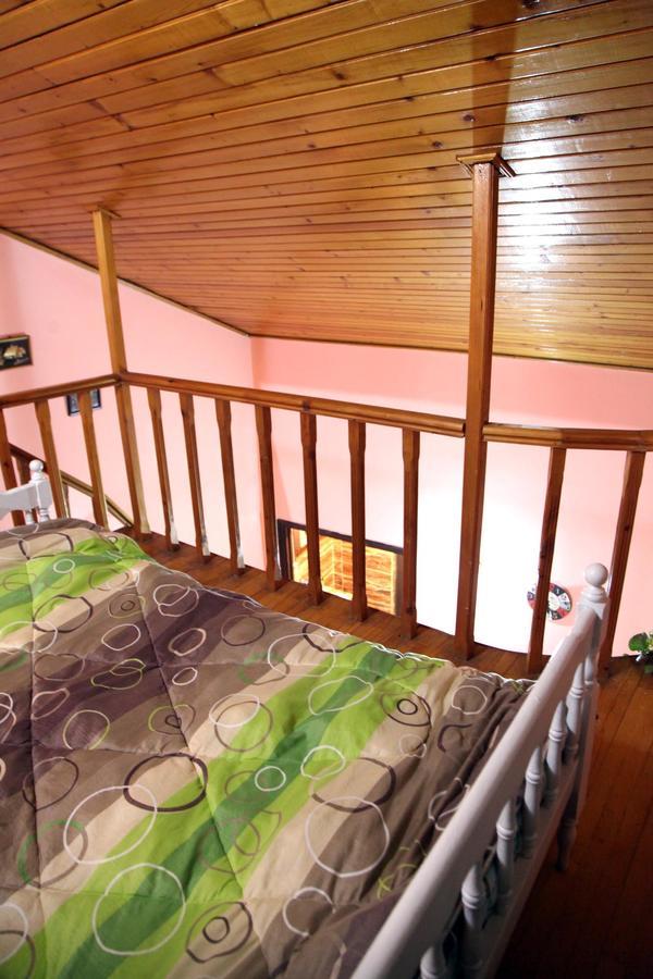 Vintage House 19 Century Apartment Тбилиси Екстериор снимка